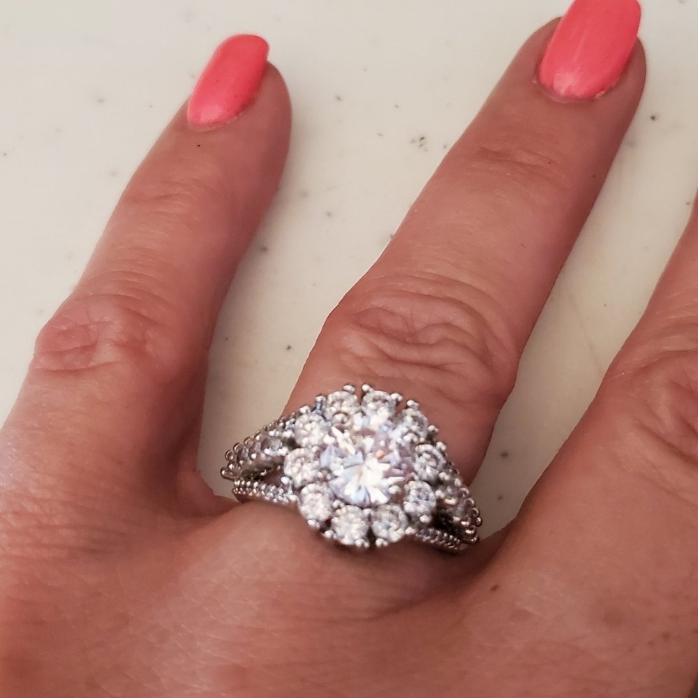 New silver ring sz 7